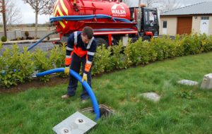 How to handle septic tanks at home